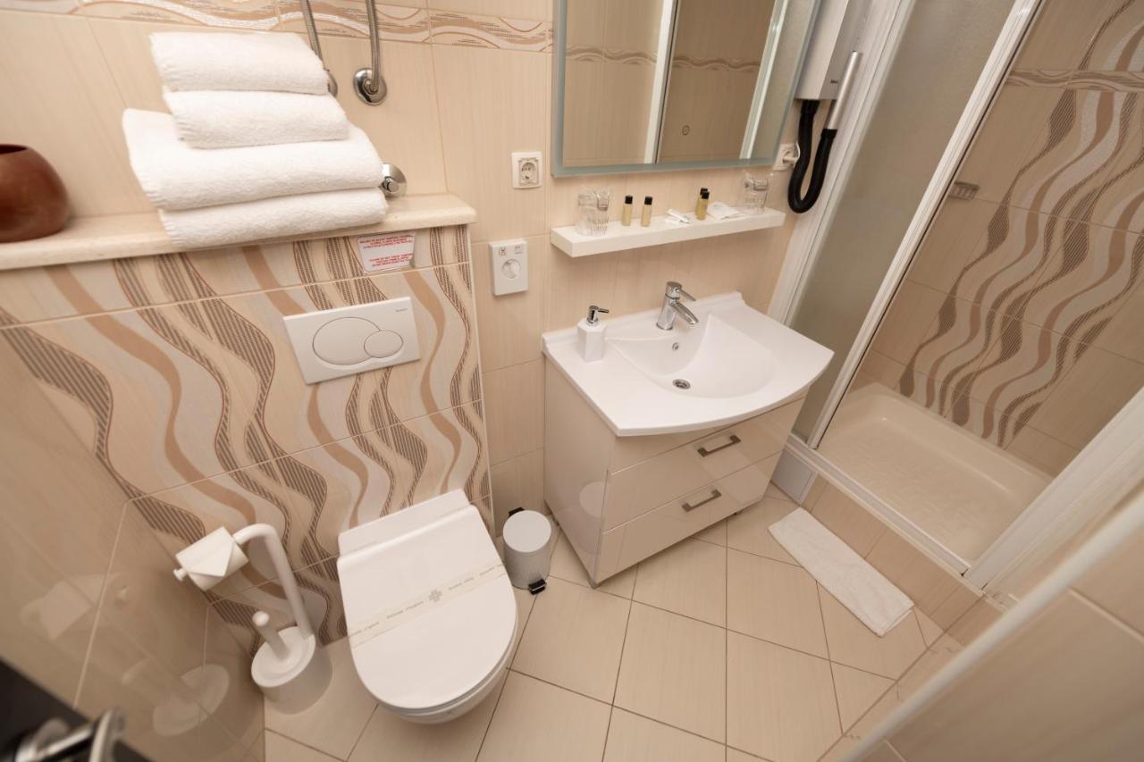 Deluxe Collection Hotel Kastel Split Exterior photo